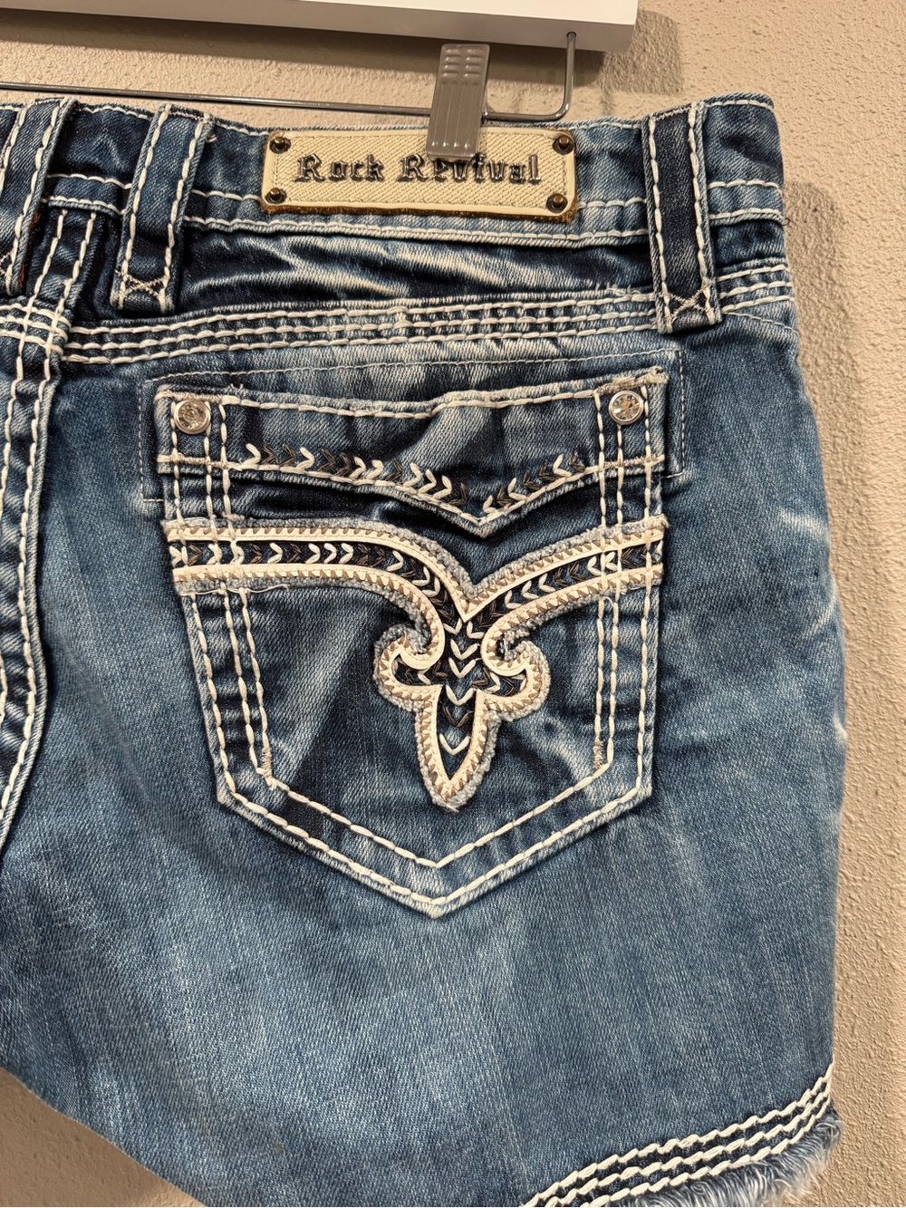 Rock Revival Vivian Shorts - Picture 4 of 8